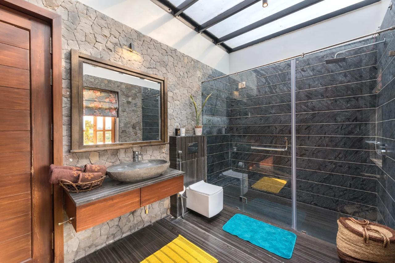 Saffronstays Happy Fields, Pune - Luxury Farmstay With Farm To Table Food Exteriör bild